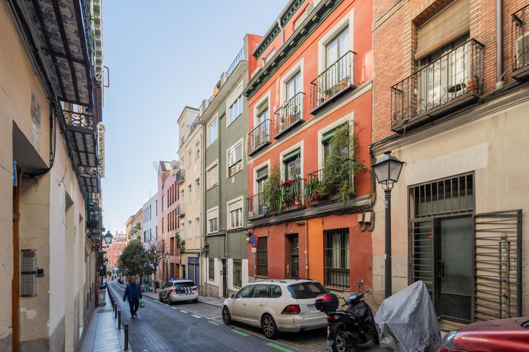 Apartamento En La Plaza De Lavapies Alquiler Temporal Madrid Exterior foto